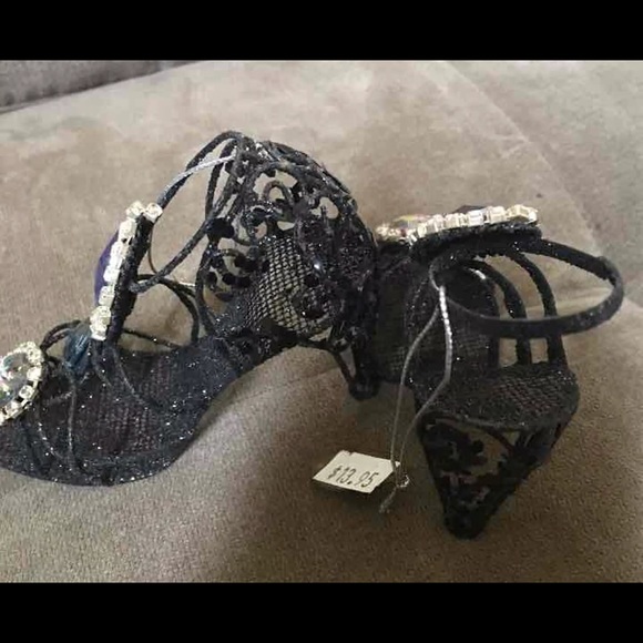 Cute Katherimes collections Heels - Picture 4 of 4